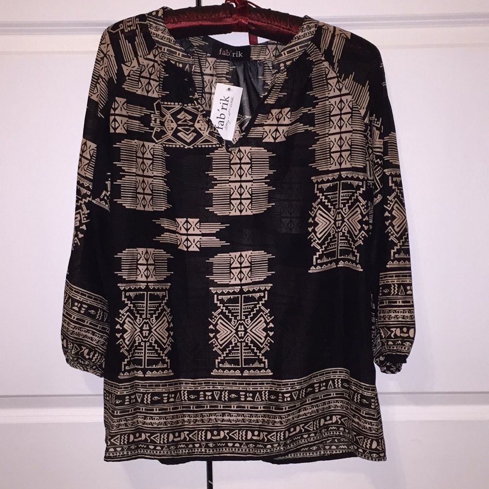 5 for $25 🦚 Fab’rik Top